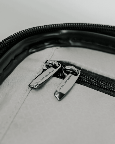 Średnia walizka SwissBags Cross-Box 67 cm czarny