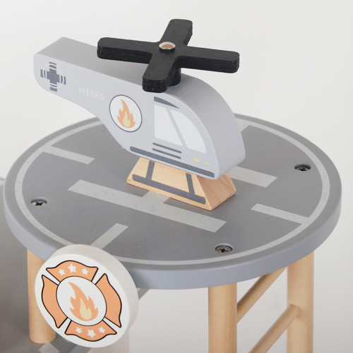 Drewniana remiza strażacka