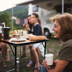 Meteor Pesta wood folding table with chairs