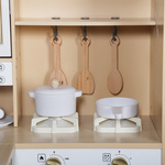 Drewniana kuchnia narożna z akcesoriami