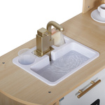 Drewniana kuchnia narożna z akcesoriami