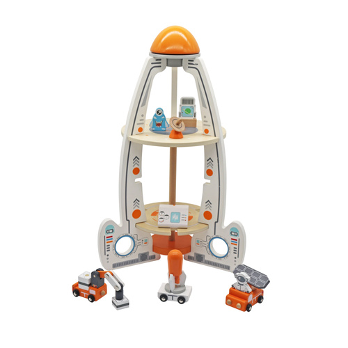 Wooden rocket – space station