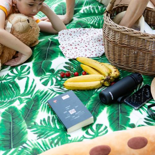 Picnic Blanket Meteor XL 175x200 cm leafs