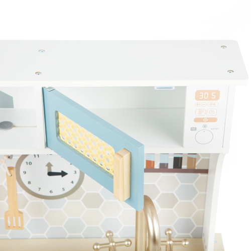 Wooden kitchen with accessories